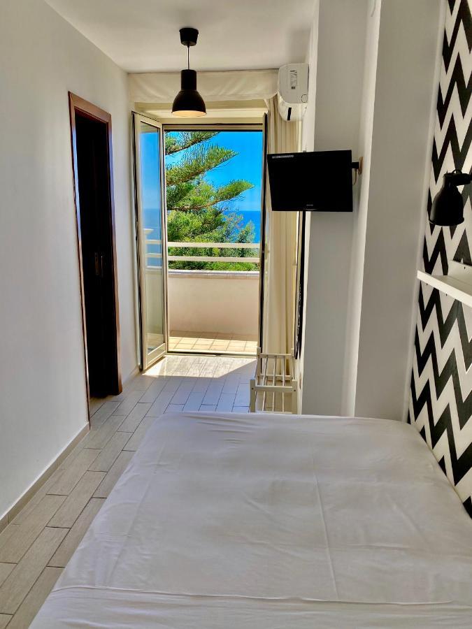 Mini Hotel - Angolo Di Paradiso - Pozzuoli Exterior photo