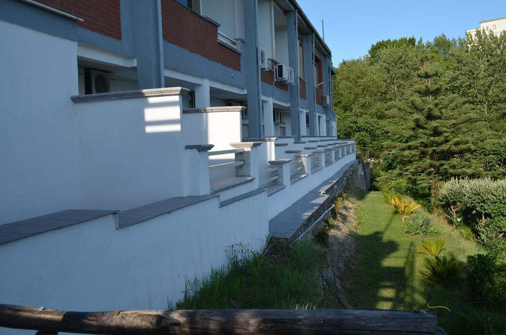 Mini Hotel - Angolo Di Paradiso - Pozzuoli Exterior photo